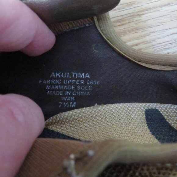 Anne Klein AK Women's Bronze Brown Fabric Front Zip Low Top Shoes Size 7.5 - Picture 12 of 12